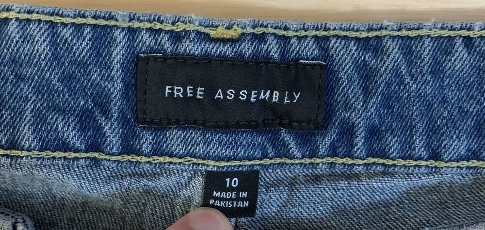 Free Assembly Women's Size 10 Dark Blue Crop Wide Leg Jeans - Picture 10 of 12